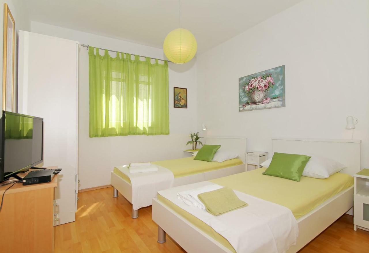 Apartment Zdenka Prožura Eksteriør billede